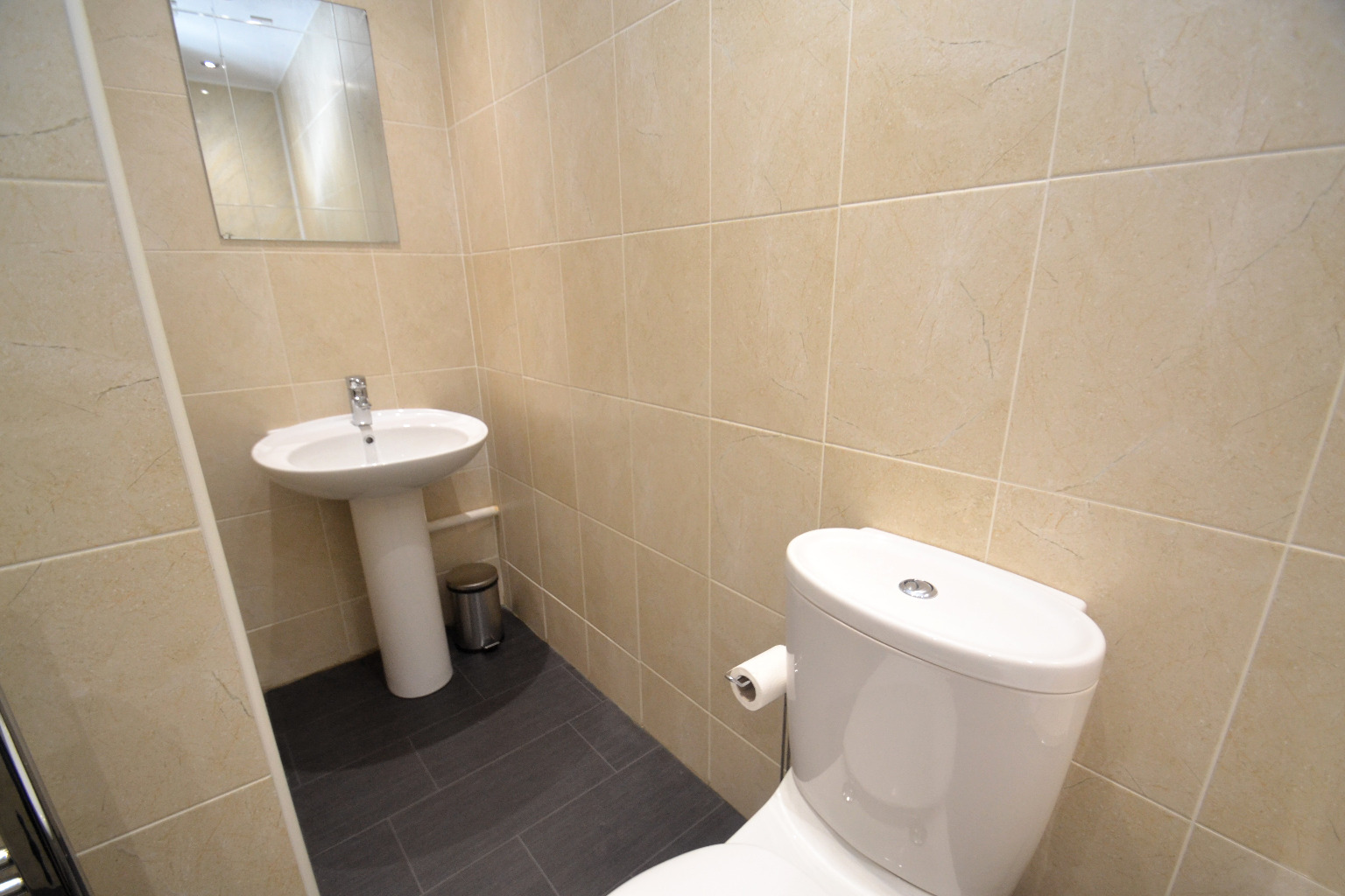 2 bed flat for sale in The Paddock, Glasgow  - Property Image 16
