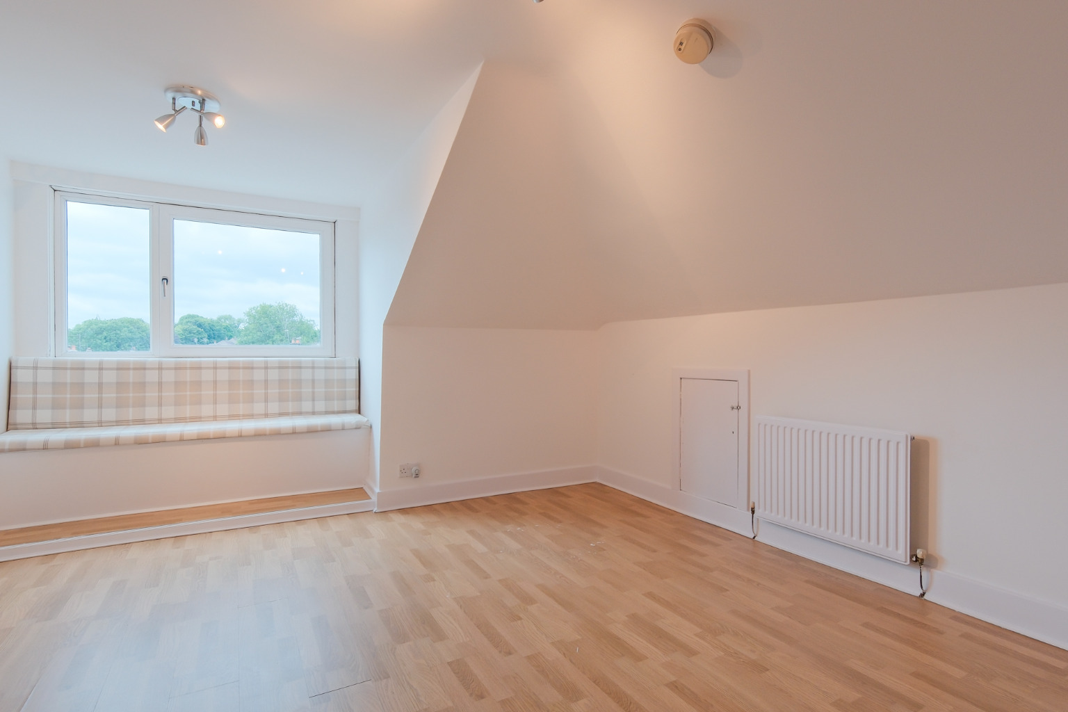 3 bed detached bungalow for sale in Mulben Crescent, Glasgow  - Property Image 33