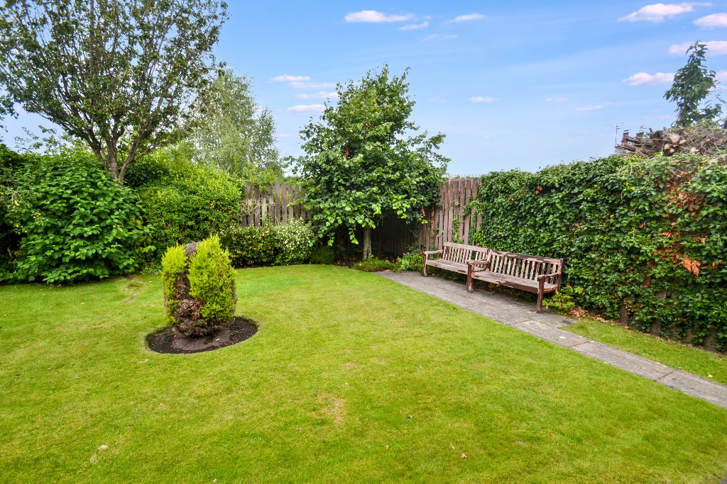 1 bed flat for sale in Fenwick Road, Glasgow  - Property Image 24
