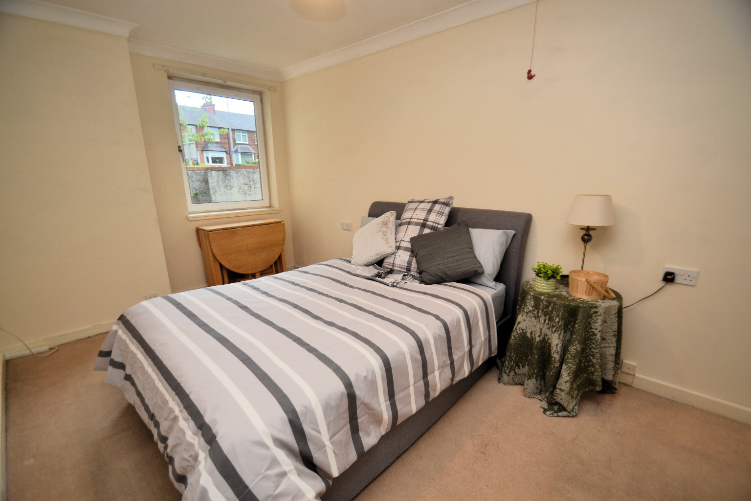 1 bed flat for sale in Fenwick Road, Glasgow  - Property Image 13