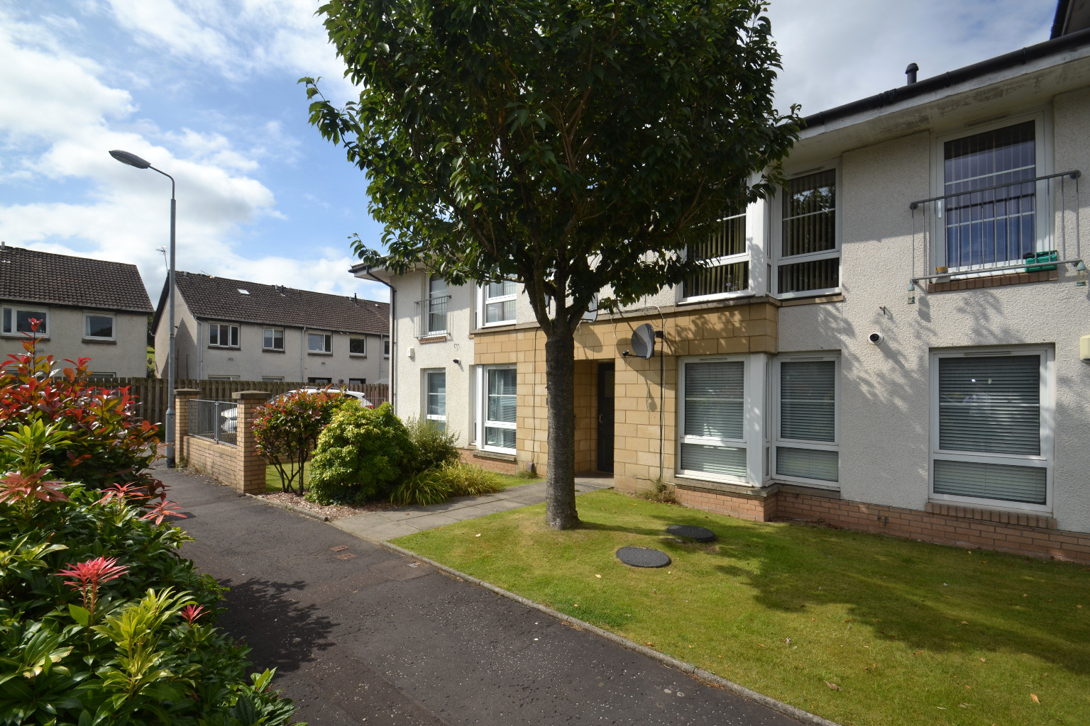 2 bed flat for sale in Jenny Lind Court, Glasgow  - Property Image 1
