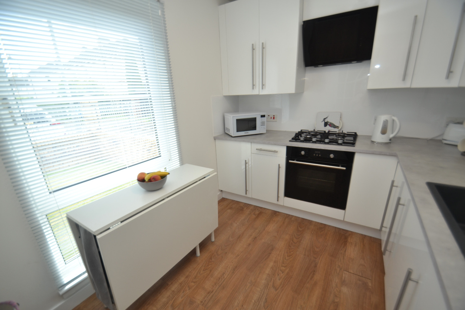 2 bed flat for sale in Jenny Lind Court, Glasgow  - Property Image 5