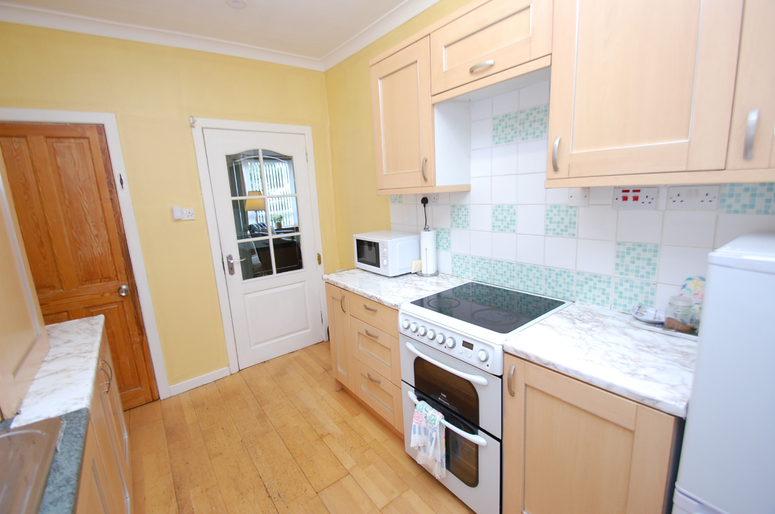 3 bed semi-detached house for sale in Ascaig Crescent, Glasgow  - Property Image 11