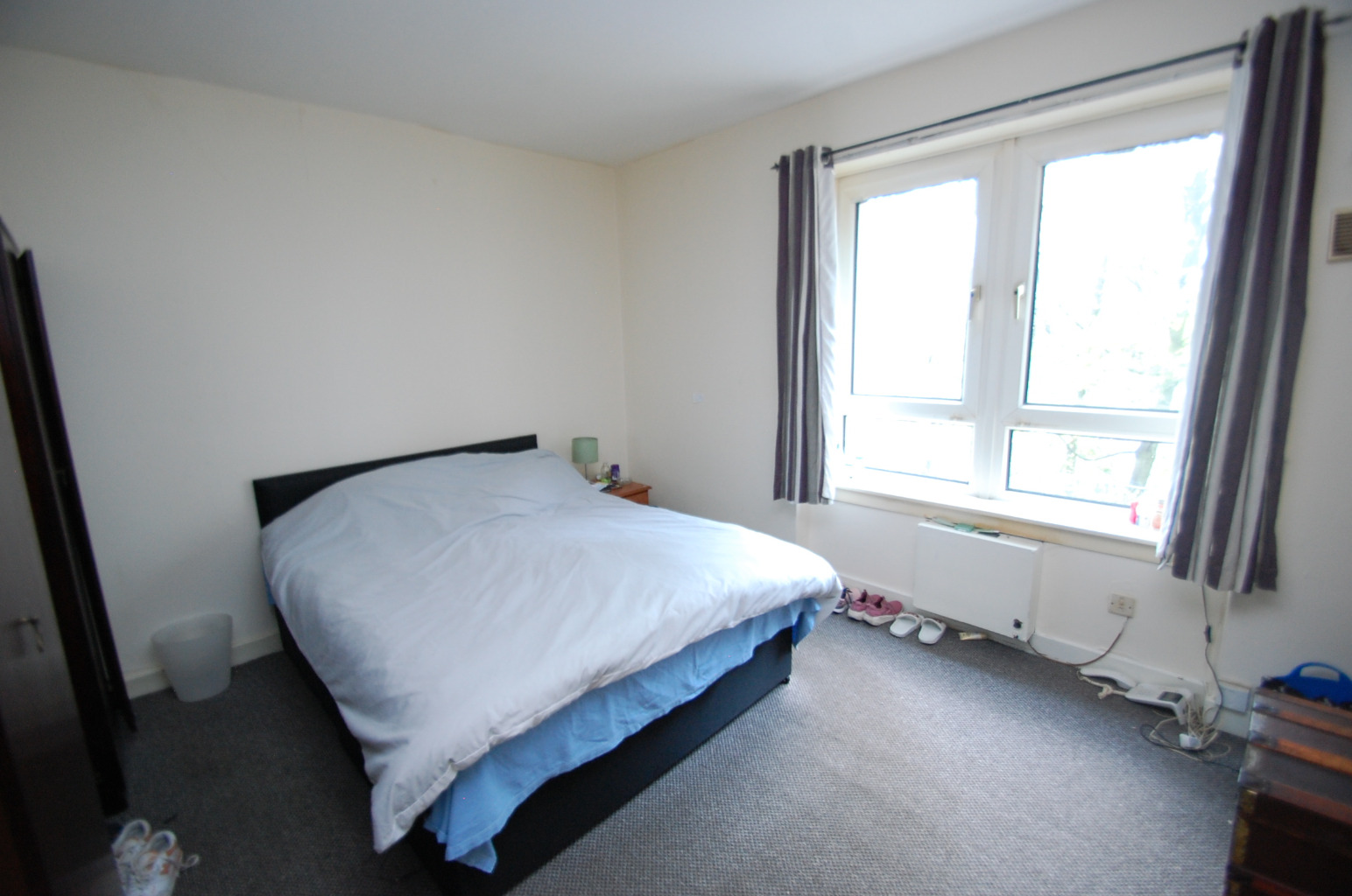 3 bed flat for sale in Bunessan Street, Glasgow  - Property Image 5