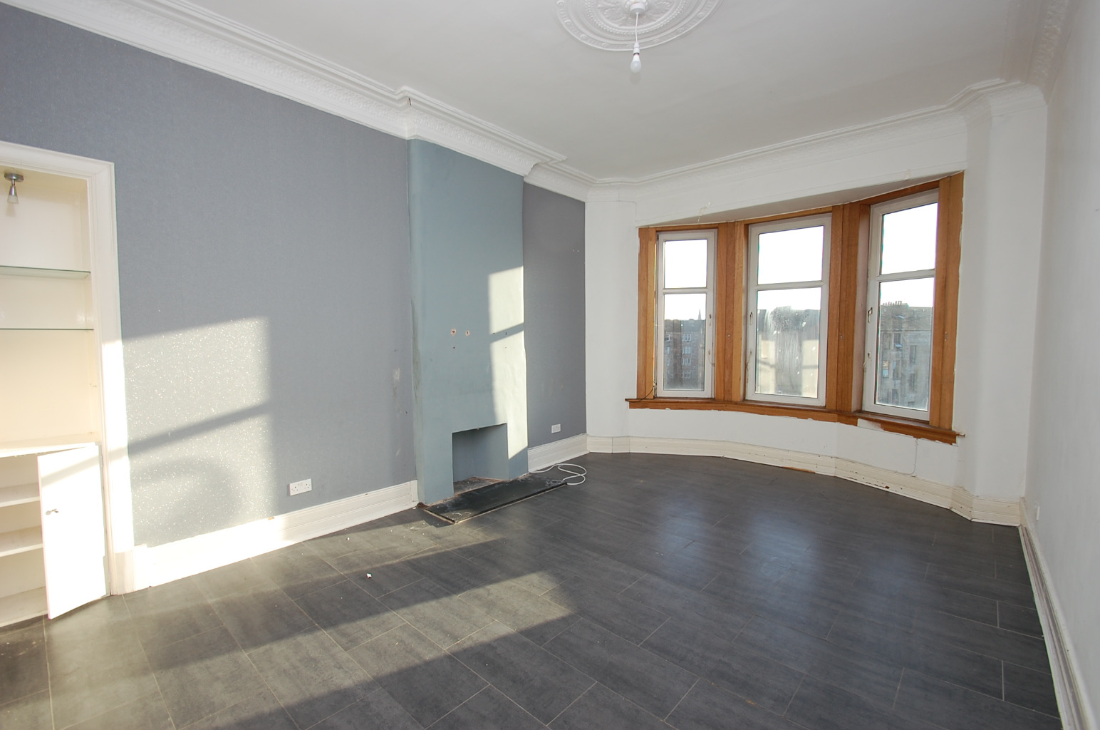 3 bed flat for sale in Nithsdale Drive, Glasgow  - Property Image 2