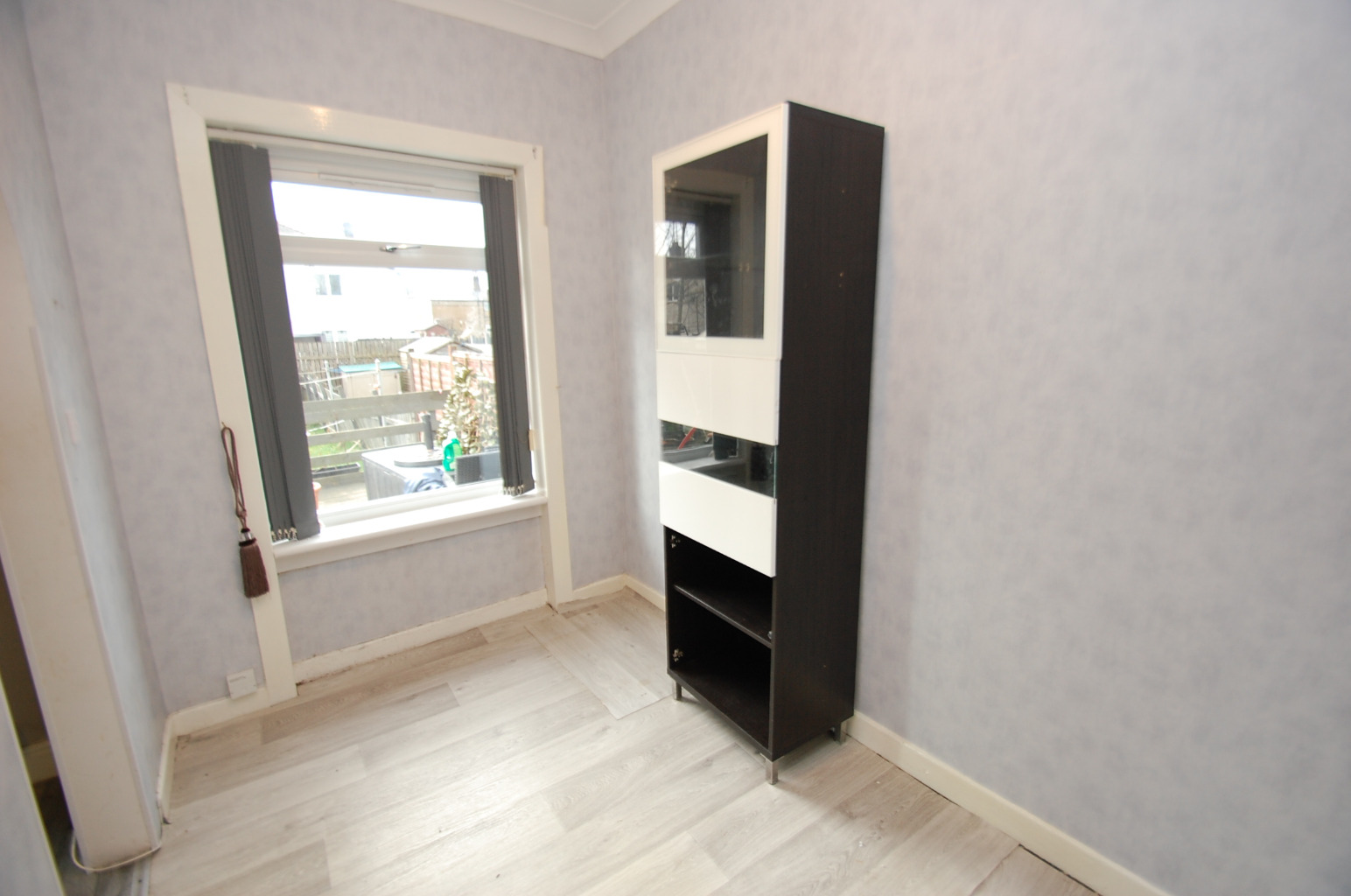 3 bed flat for sale in Muirdrum Avenue, Glasgow  - Property Image 9
