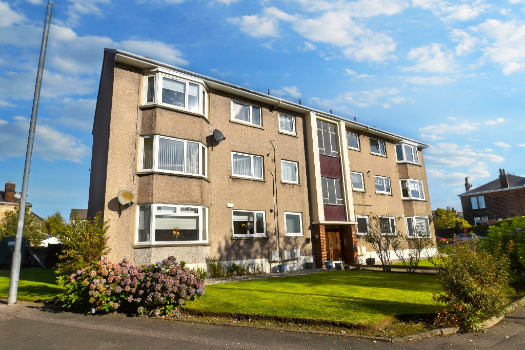 2 bed flat for sale in Carmunnock Road, Glasgow  - Property Image 1