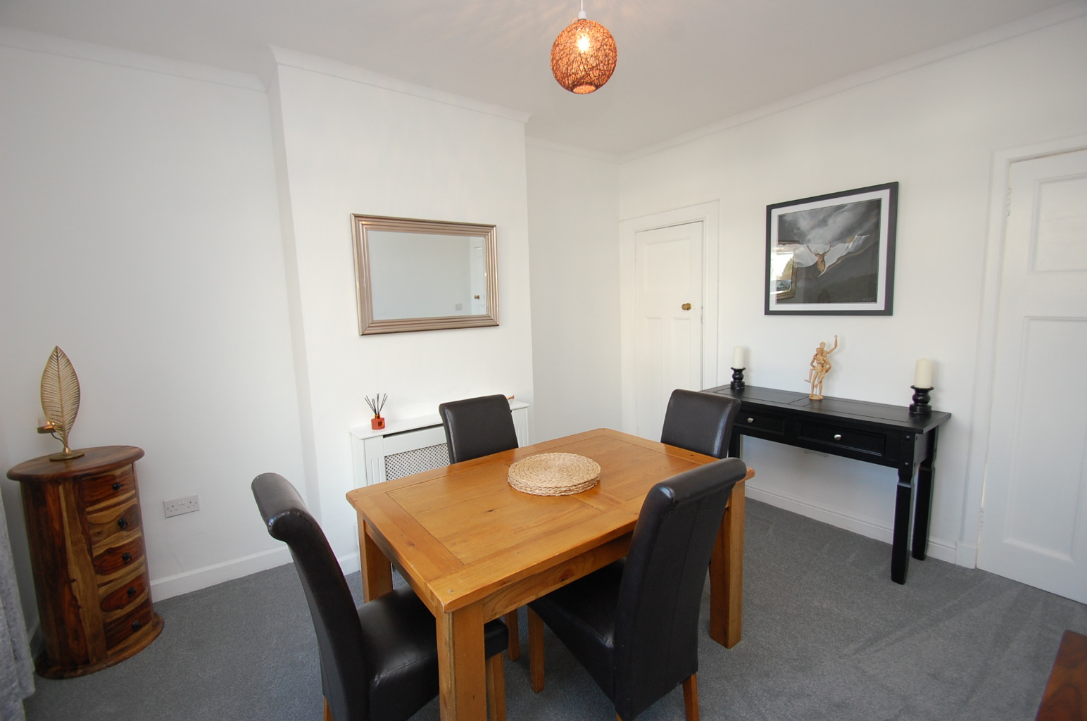 4 bed bungalow for sale in Birkhall Avenue, Glasgow  - Property Image 8