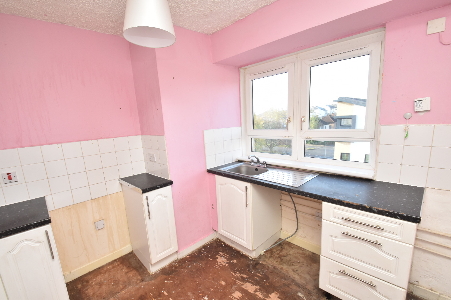 3 bed flat for sale in Mossview Quadrant, Glasgow  - Property Image 5