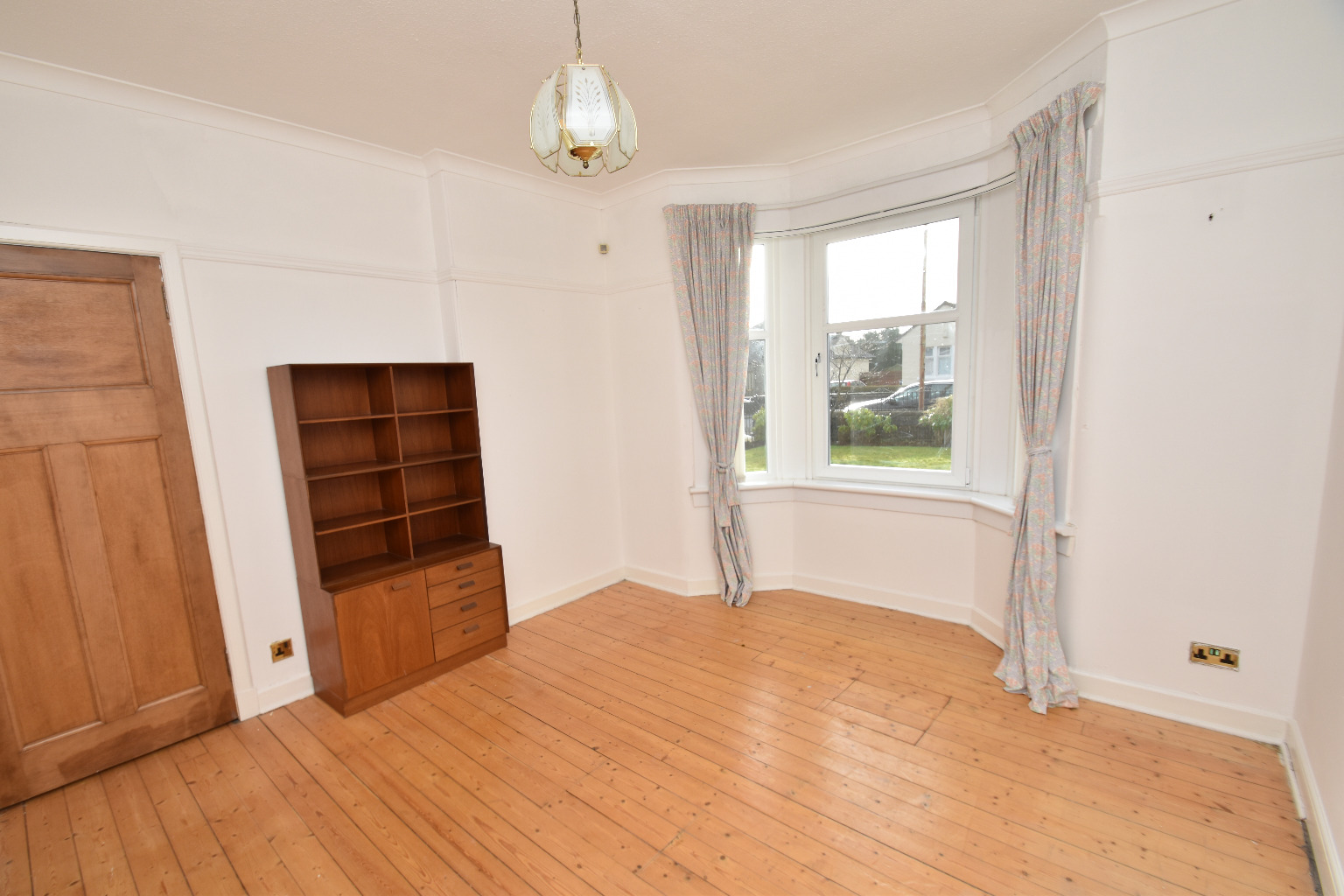 2 bed detached bungalow for sale in Birkhall Avenue, Glasgow  - Property Image 6