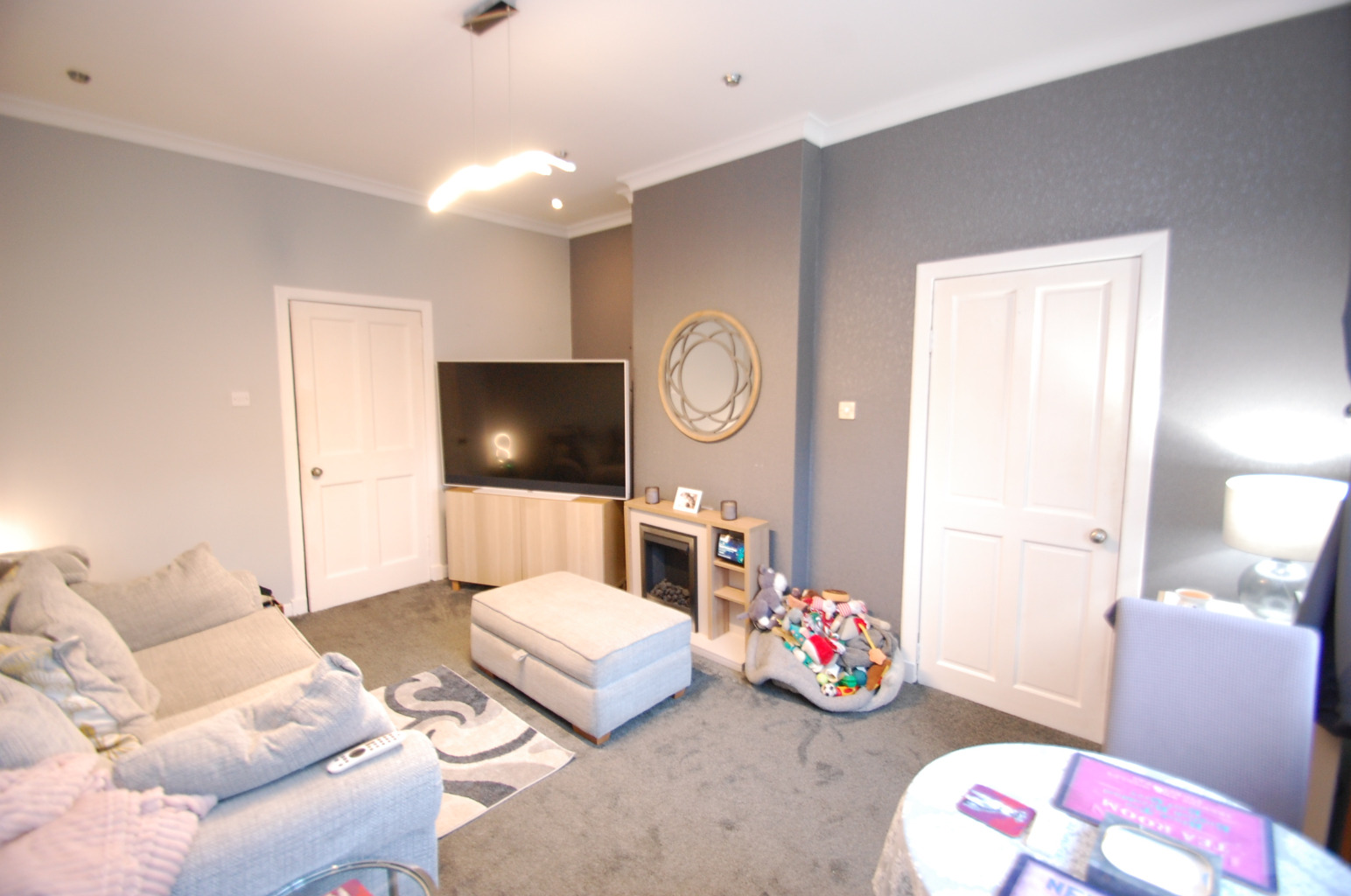 2 bed flat for sale in Merton Drive, Glasgow  - Property Image 2