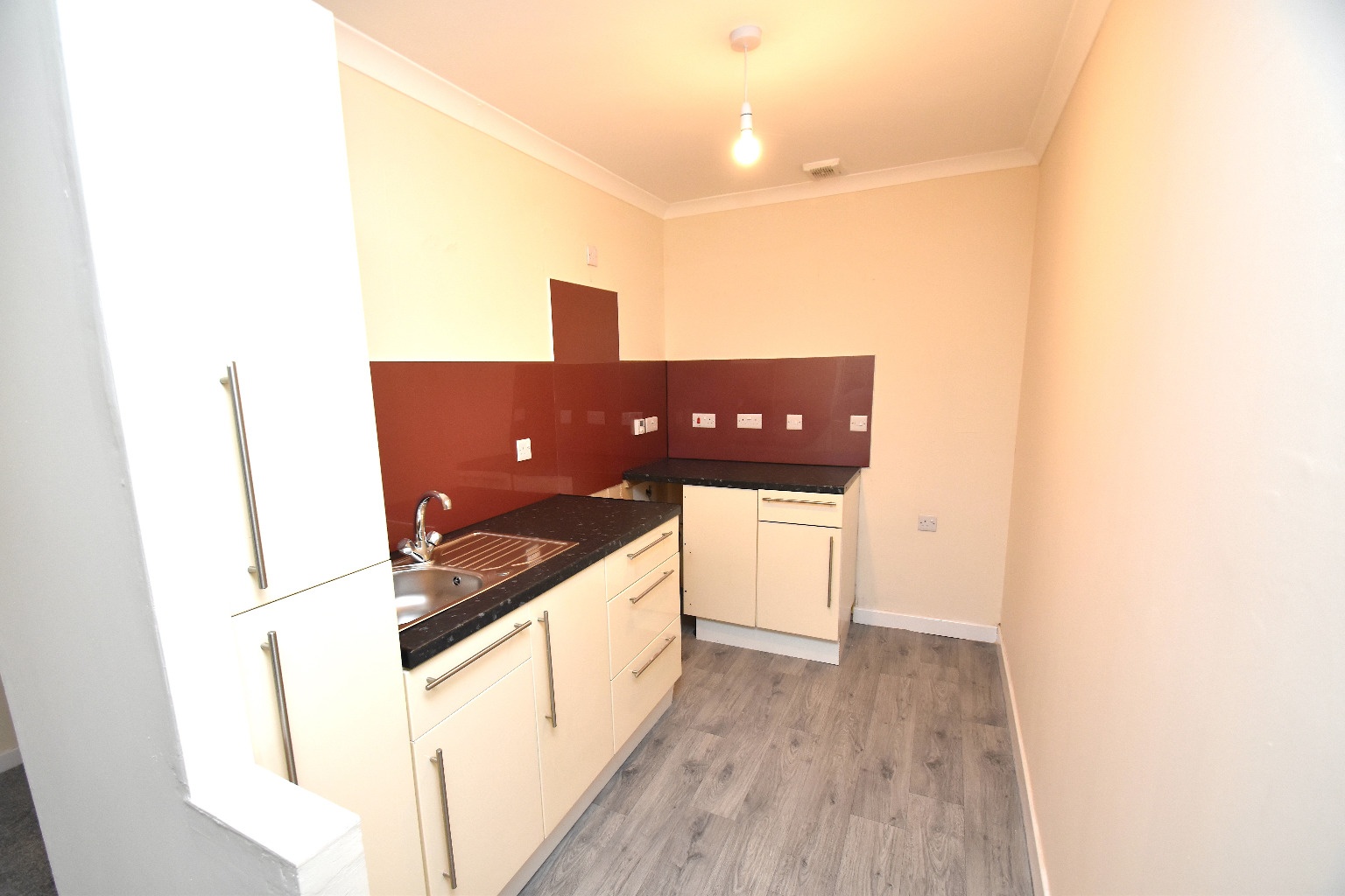 2 bed flat for sale in Inchinnan Road, Paisley  - Property Image 3