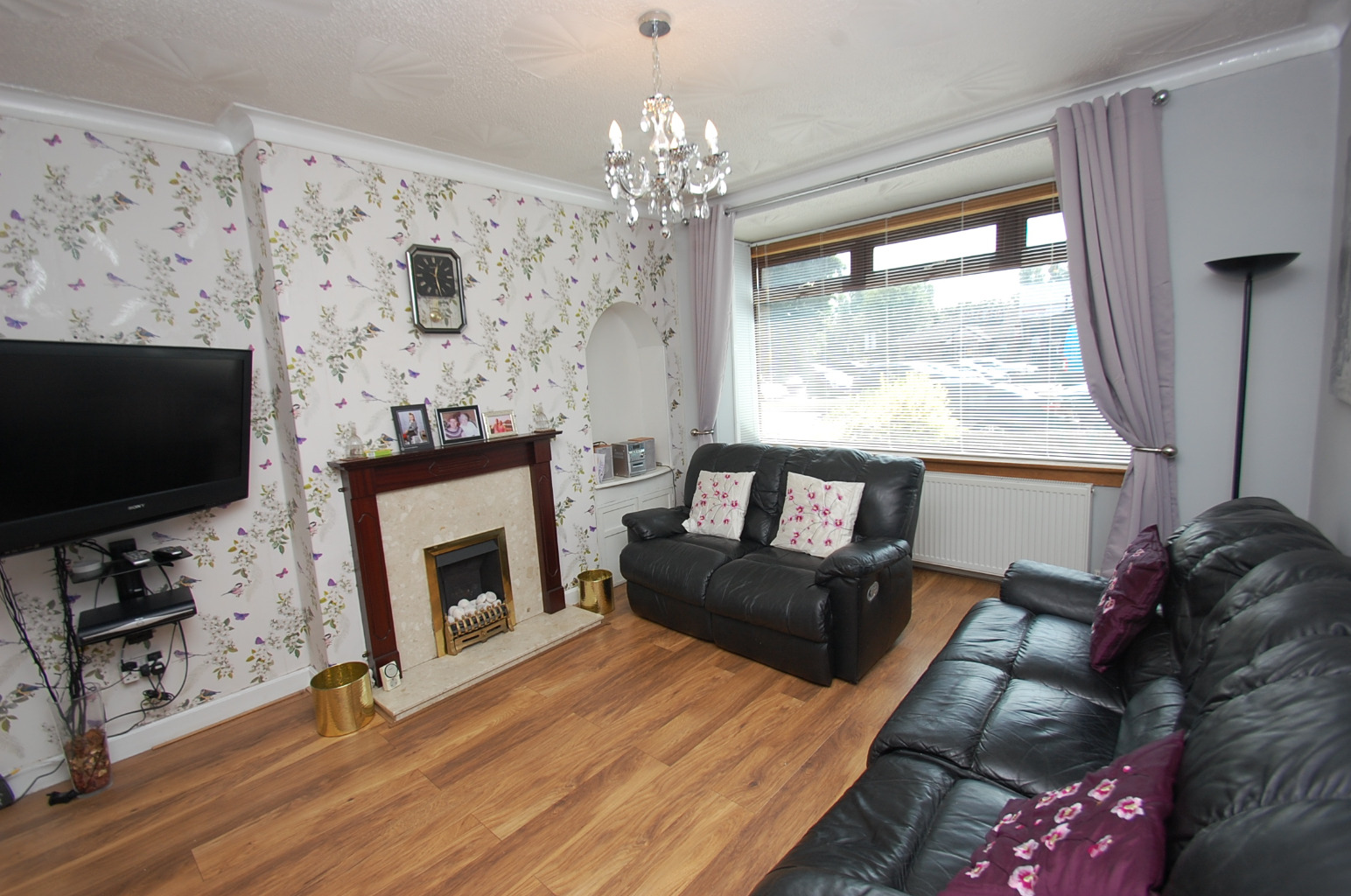 3 bed semi-detached house for sale in Barrhead Road, Glasgow  - Property Image 2