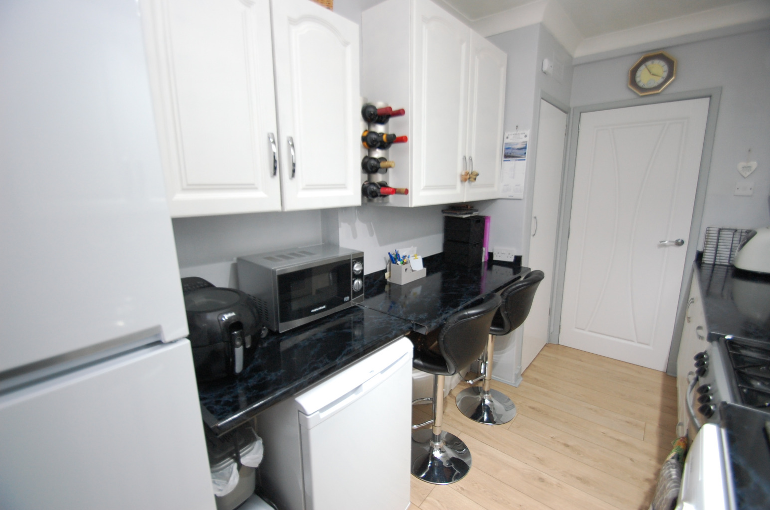 2 bed flat for sale in Kinnell Avenue, Glasgow  - Property Image 8