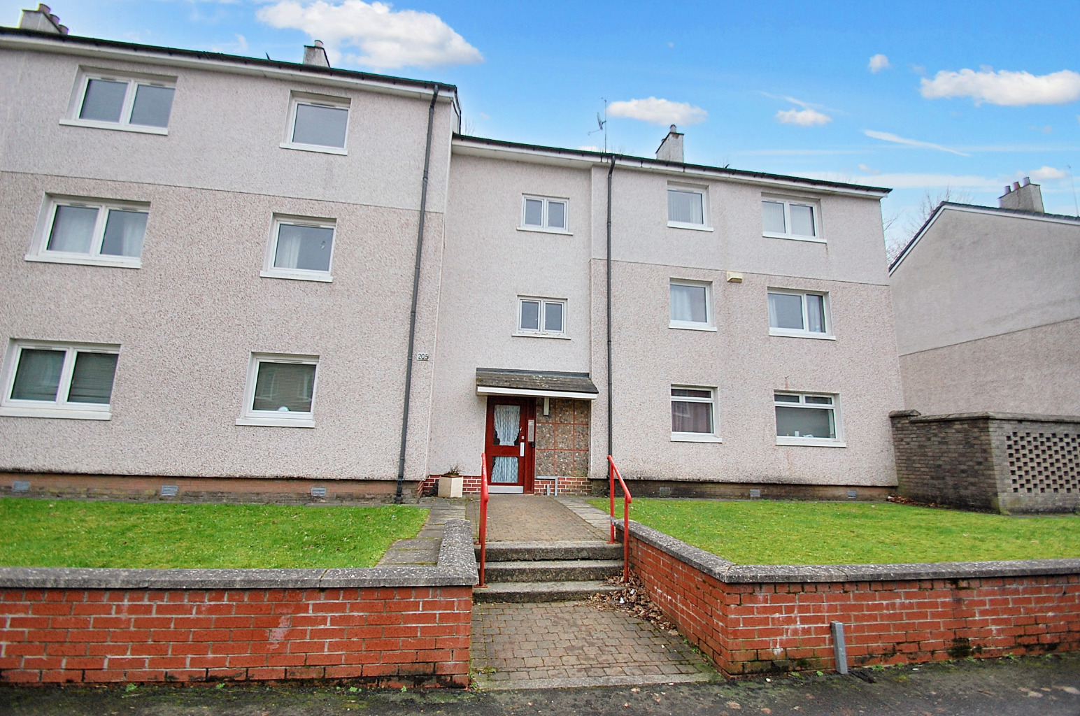 2 bed flat for sale in Kinnell Avenue, Glasgow  - Property Image 1