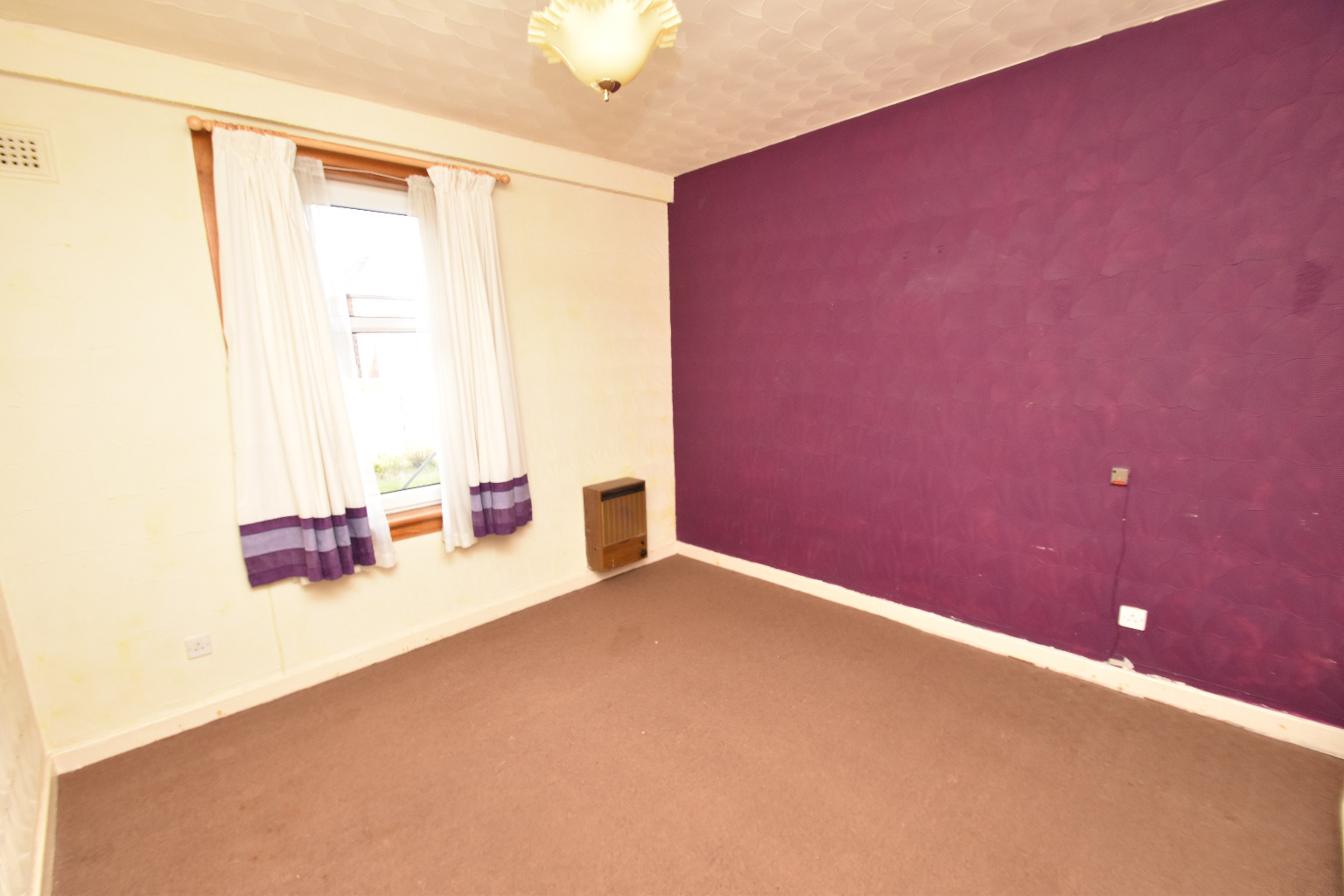 3 bed semi-detached house for sale in Ladybank Drive, Glasgow  - Property Image 6
