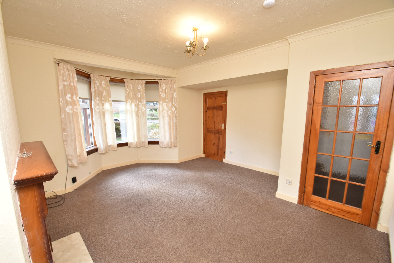 3 bed semi-detached house for sale in Ladybank Drive, Glasgow  - Property Image 2