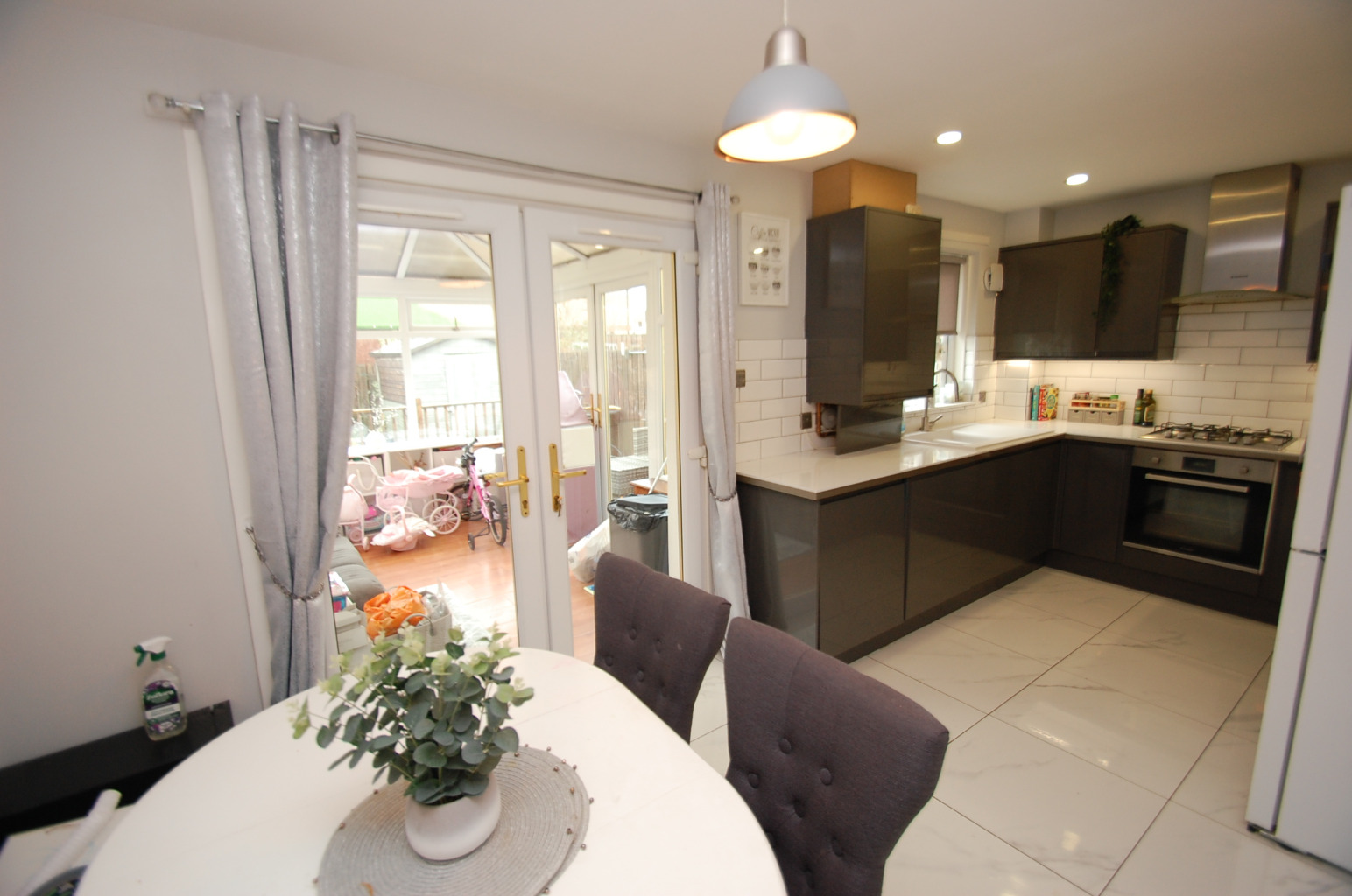 3 bed semi-detached house for sale in Glen Kyle Drive, Glasgow  - Property Image 5