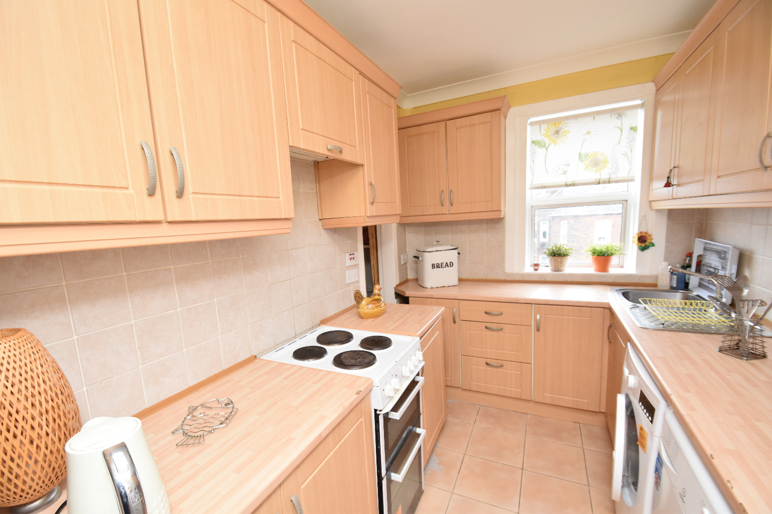 3 bed flat for sale in Moness Drive, Glasgow  - Property Image 6
