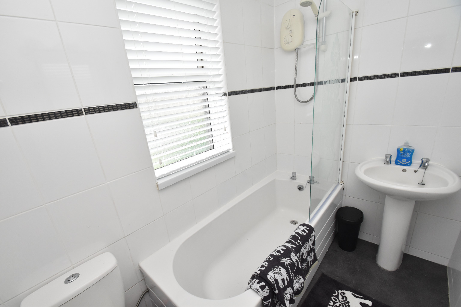 3 bed flat for sale in Moness Drive, Glasgow  - Property Image 7
