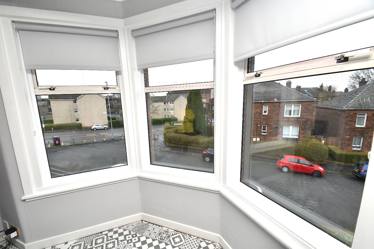 3 bed flat for sale in Moness Drive, Glasgow  - Property Image 4