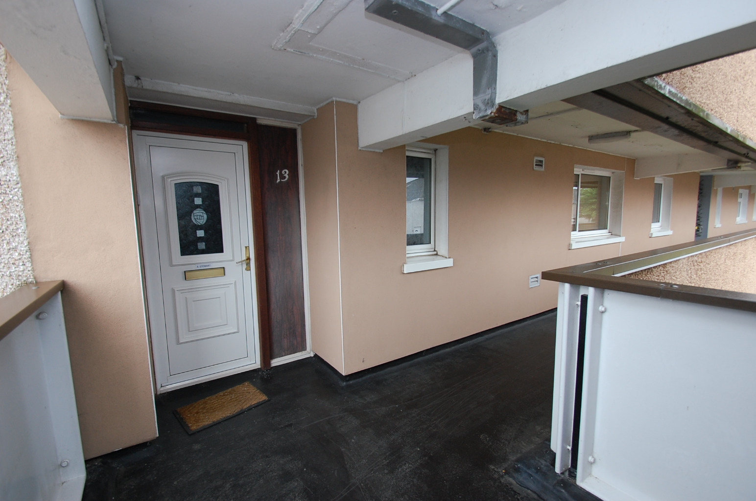 3 bed flat for sale in Hartlaw Crescent  - Property Image 2