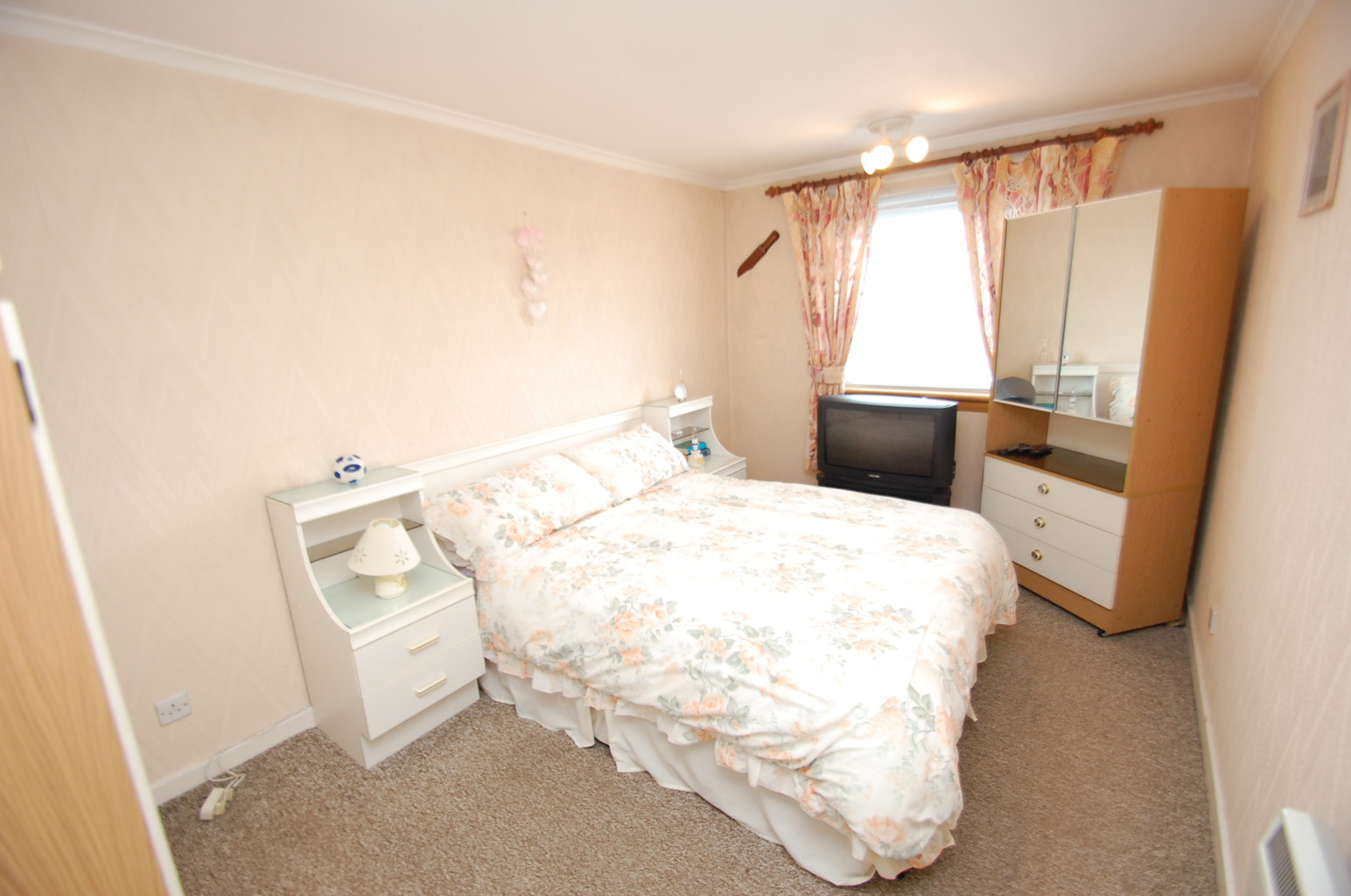 3 bed flat for sale in Hartlaw Crescent  - Property Image 12