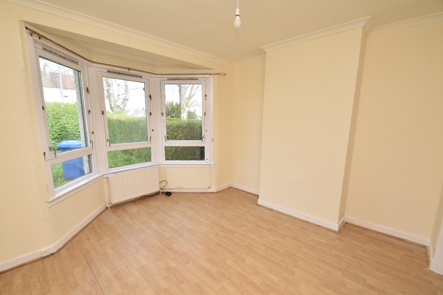 3 bed semi-detached house for sale in Ashdale Drive, Glasgow  - Property Image 5