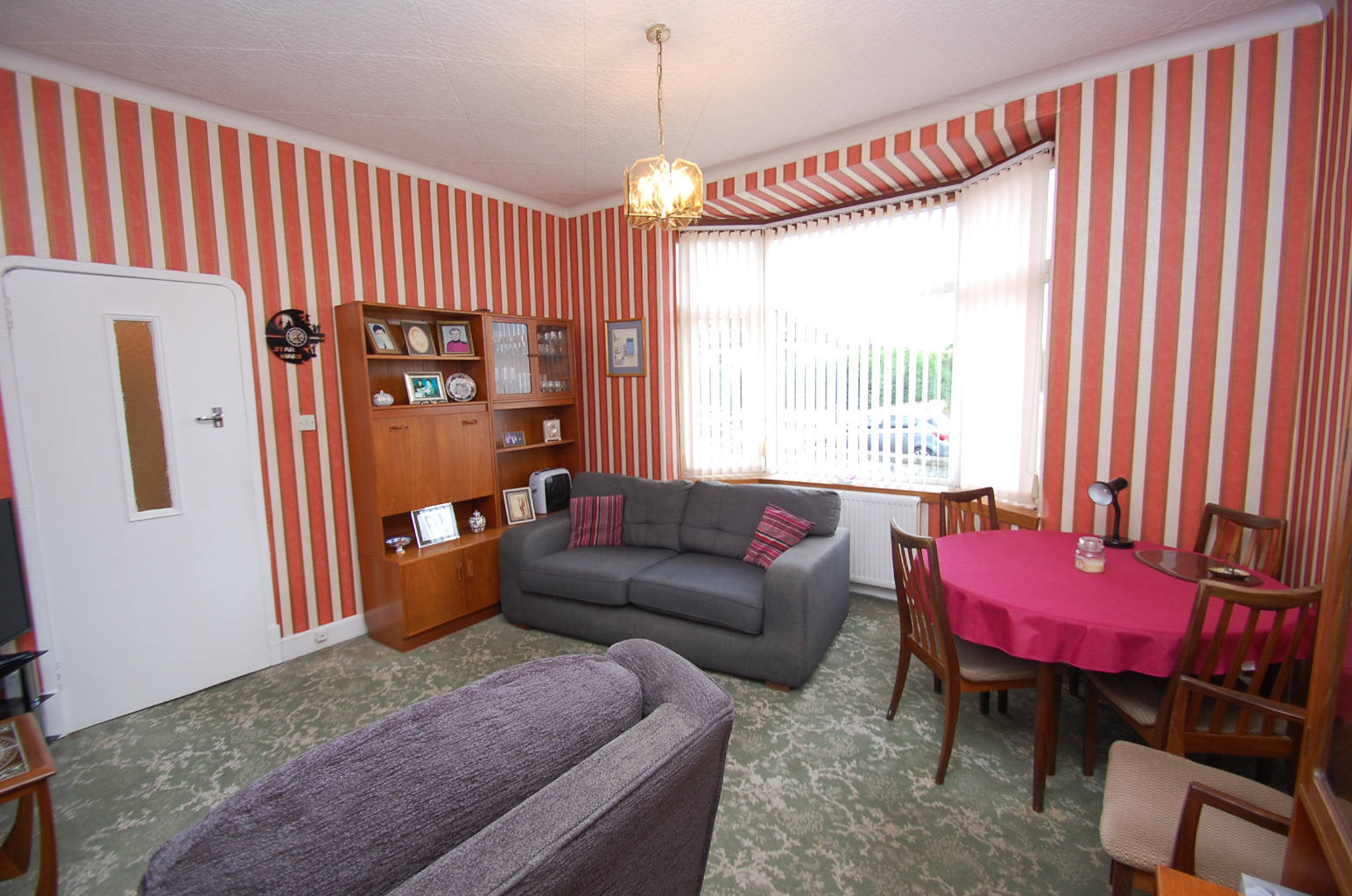 3 bed semi-detached bungalow for sale in Wedderlea Drive, Glasgow  - Property Image 2