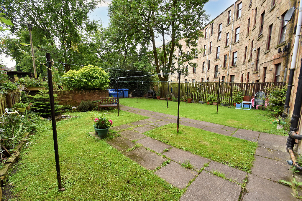 2 bed flat for sale in Langlands Road  - Property Image 14