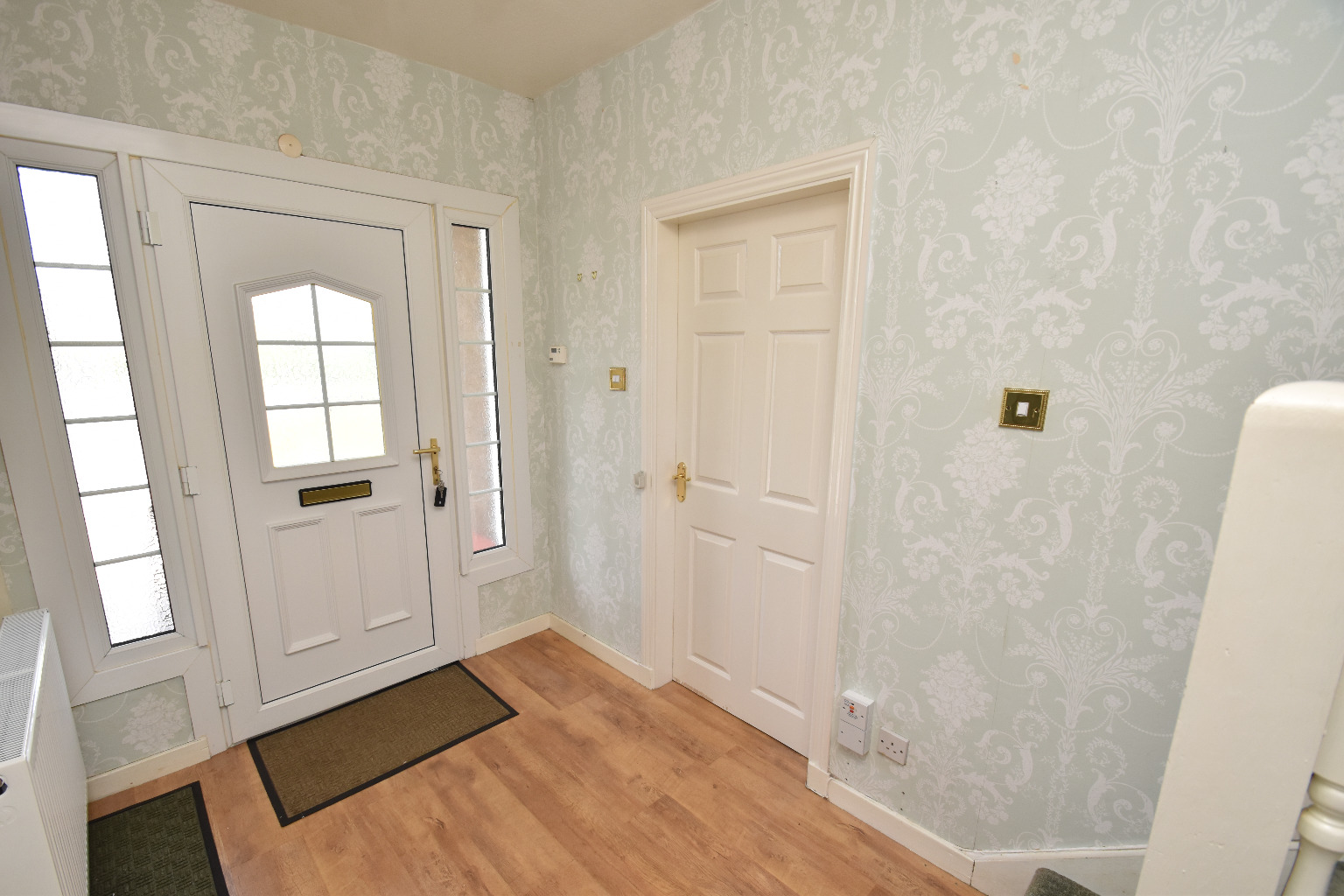 3 bed terraced house for sale in Allanton Drive  - Property Image 2