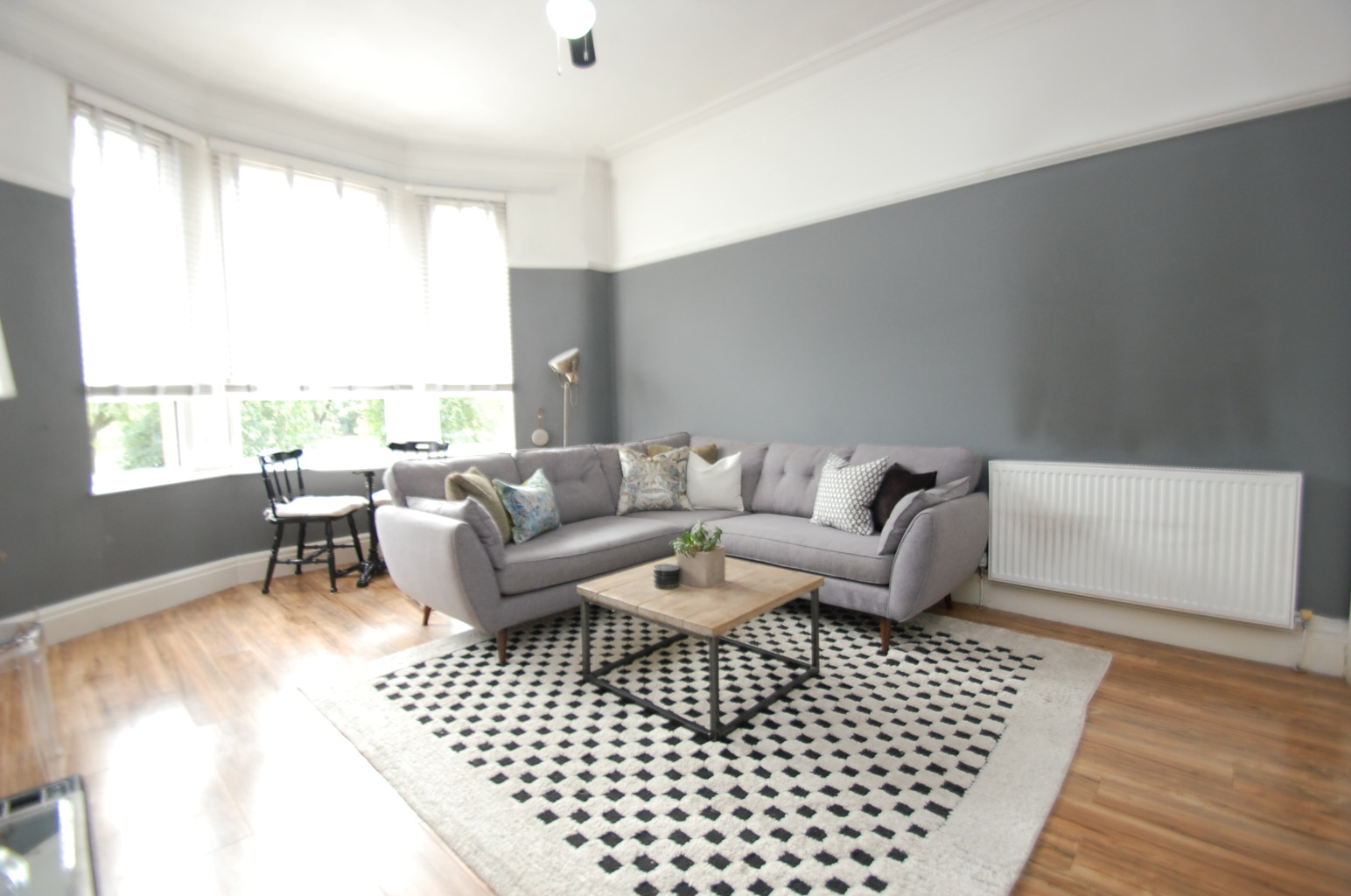 2 bed flat for sale in Paisley Road West  - Property Image 3