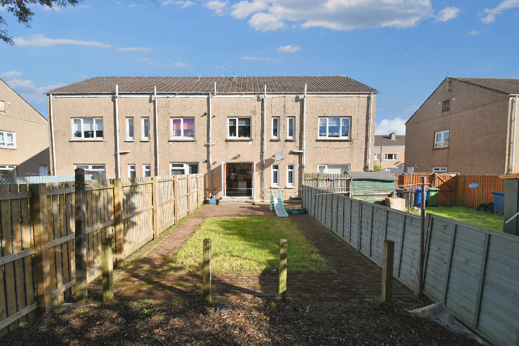 2 bed flat for sale in Linburn Road, Glasgow  - Property Image 14