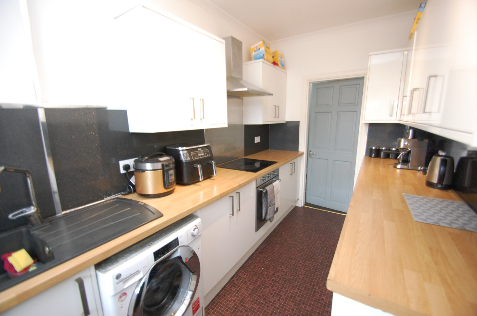 3 bed flat for sale in Lamberton Drive, Glasgow  - Property Image 5