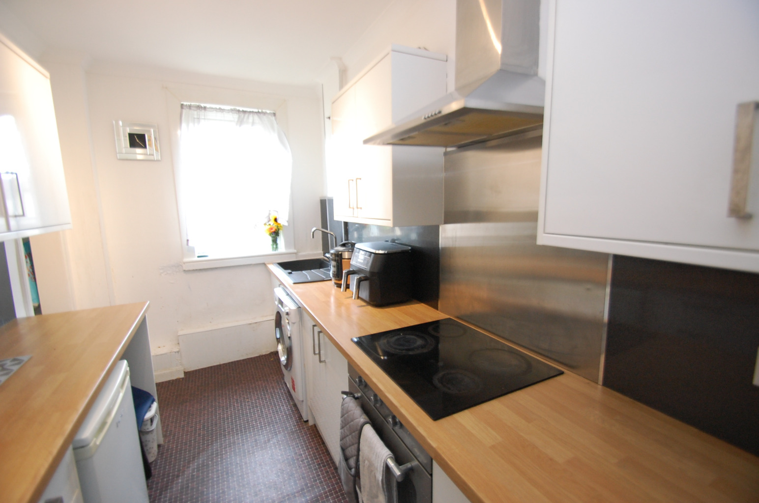 3 bed flat for sale in Lamberton Drive, Glasgow  - Property Image 7