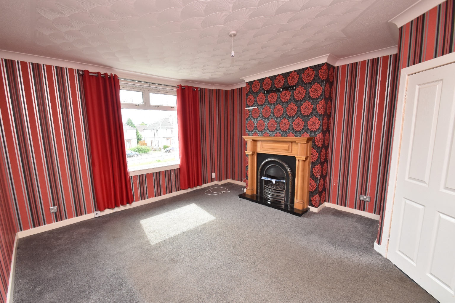 3 bed flat for sale in Peat Road, Glasgow  - Property Image 2