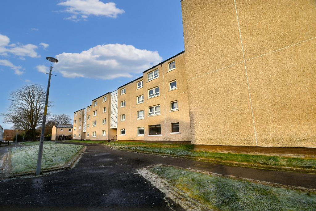 1 bed flat for sale in Maclean Square, Glasgow  - Property Image 12