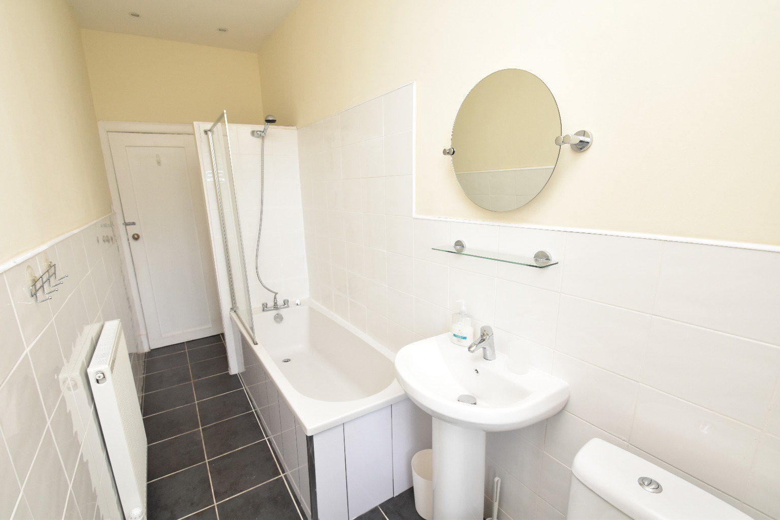 2 bed flat for sale in Paisley Road West  - Property Image 15