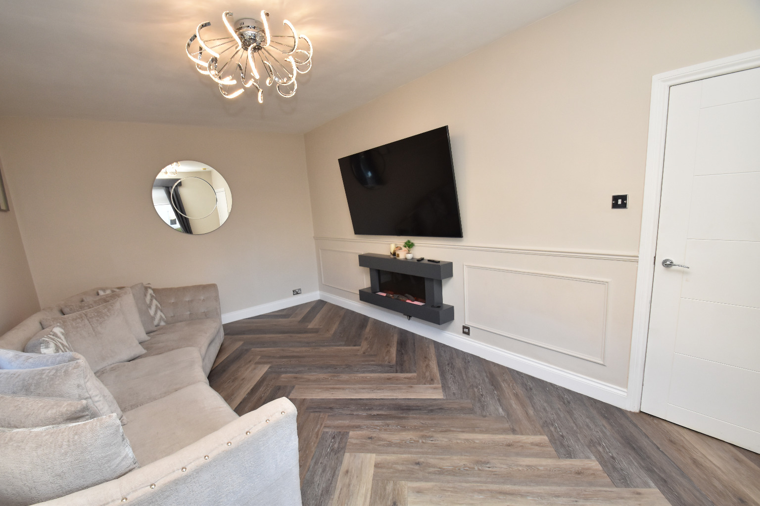 2 bed end of terrace house for sale in Carsaig Drive, Glasgow  - Property Image 6