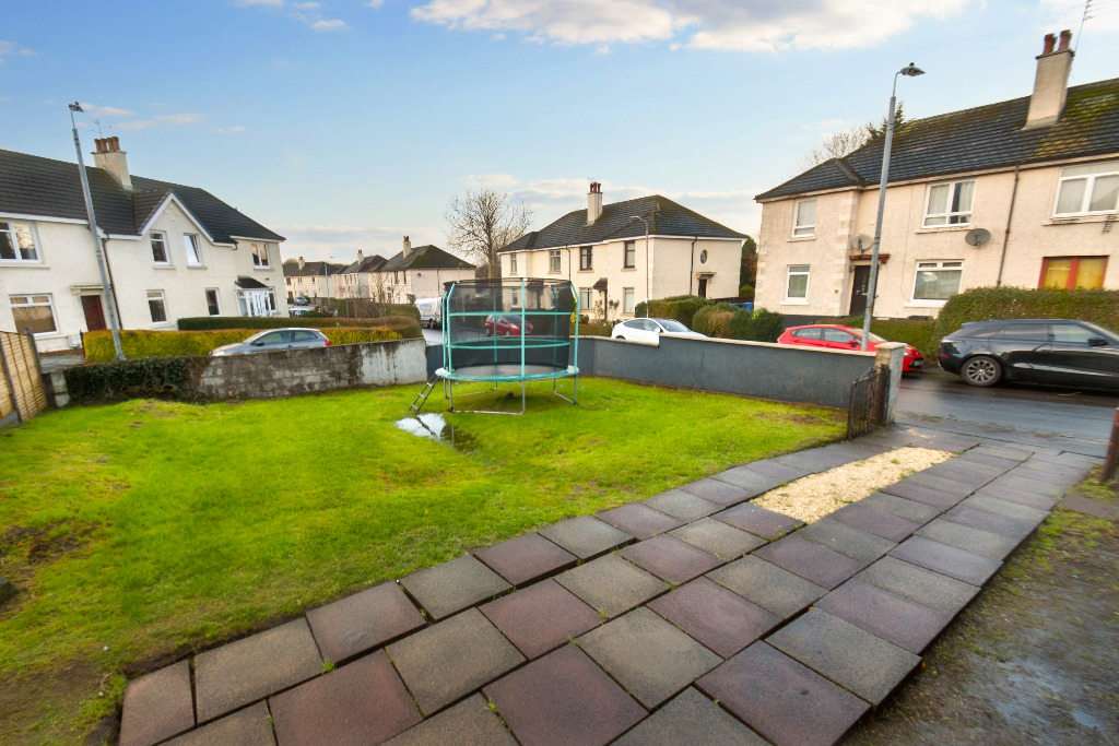 2 bed end of terrace house for sale in Carsaig Drive, Glasgow  - Property Image 17