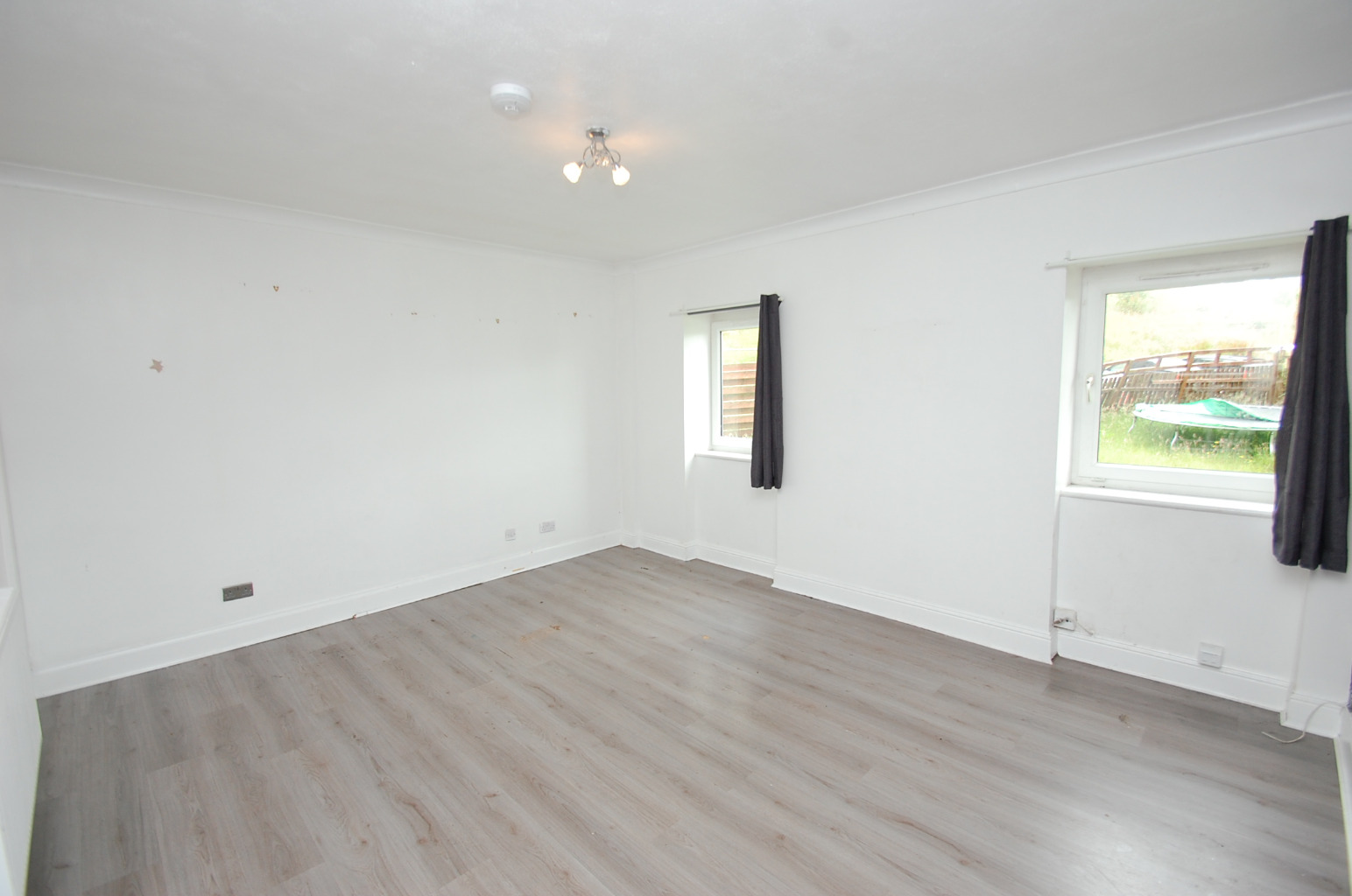 2 bed flat for sale in Mossview Quadrant  - Property Image 3