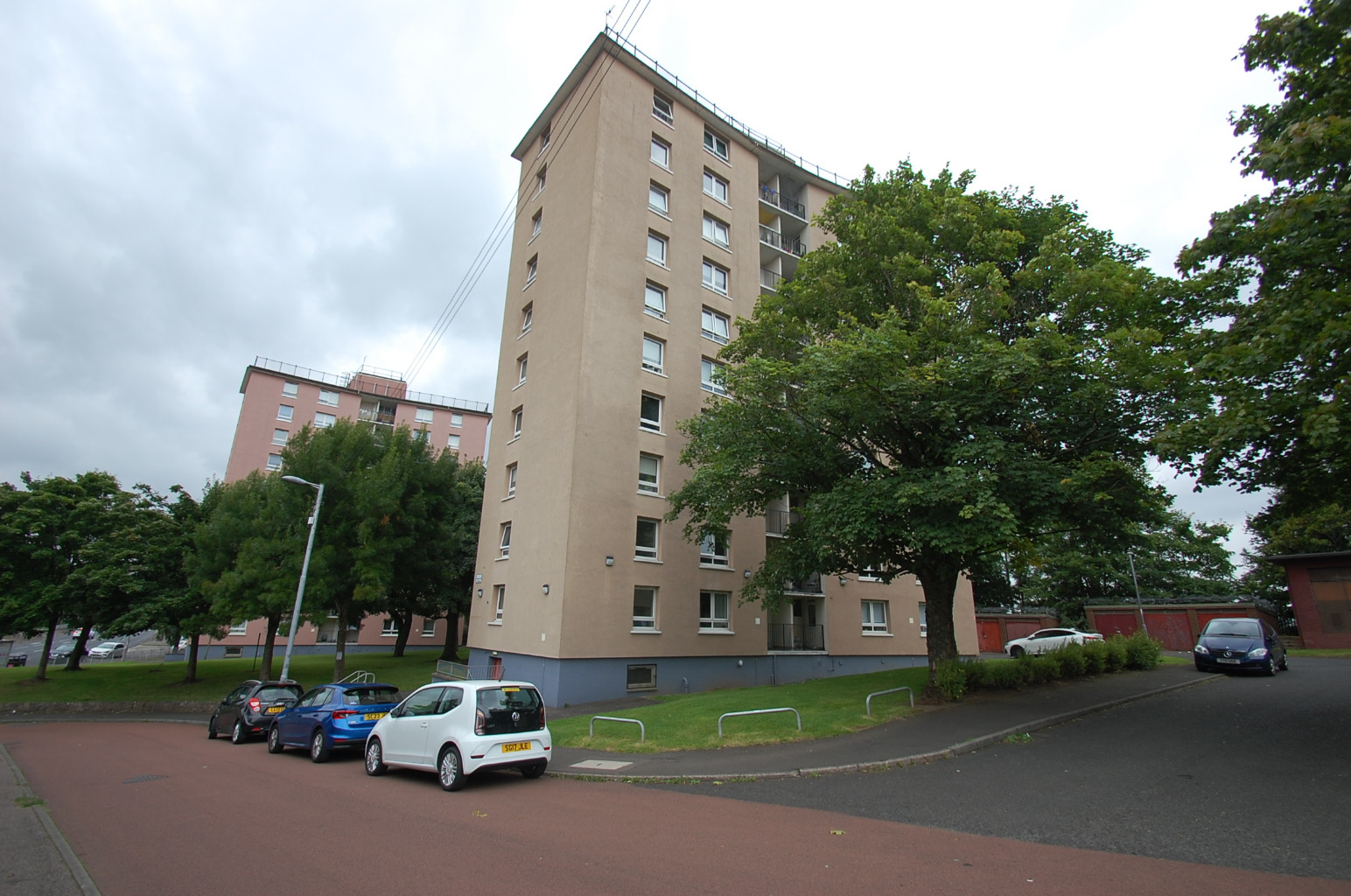 2 bed flat for sale in Prospecthill Crescent  - Property Image 1