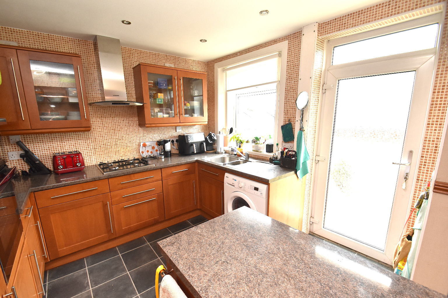 4 bed end of terrace house for sale in Wedderlea Drive, Glasgow  - Property Image 7