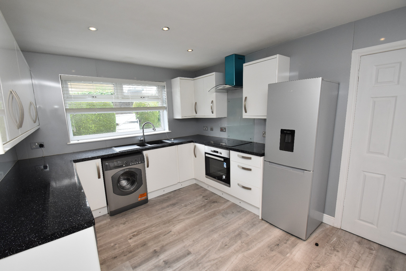 3 bed end of terrace house for sale in Park Winding, Erskine  - Property Image 5