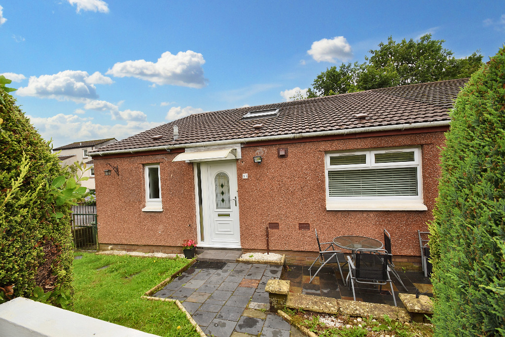 3 bed end of terrace house for sale in Park Winding, Erskine  - Property Image 2