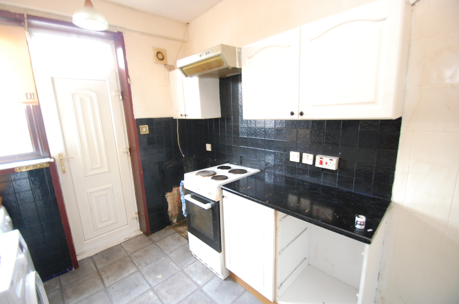 3 bed semi-detached house for sale in Leithland Road, Glasgow  - Property Image 4