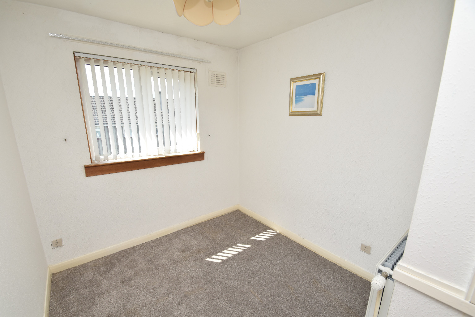 3 bed terraced house for sale in Crookston Path, Glasgow  - Property Image 14