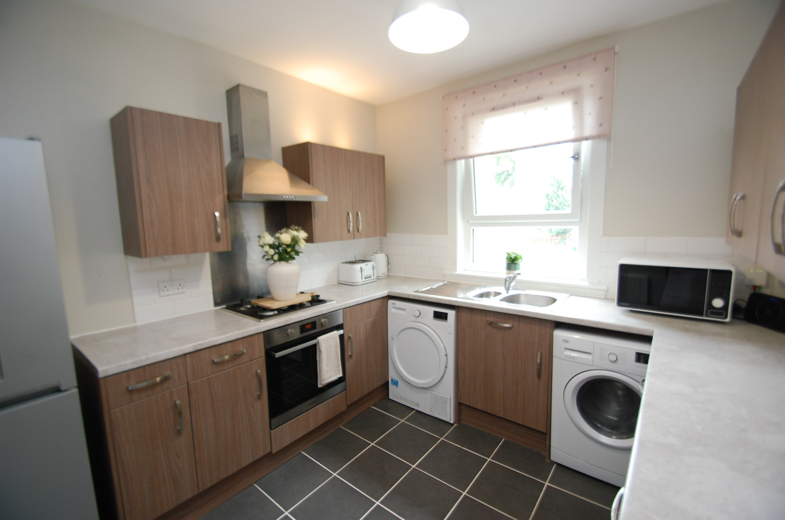 2 bed flat for sale in Arnhall Place  - Property Image 5