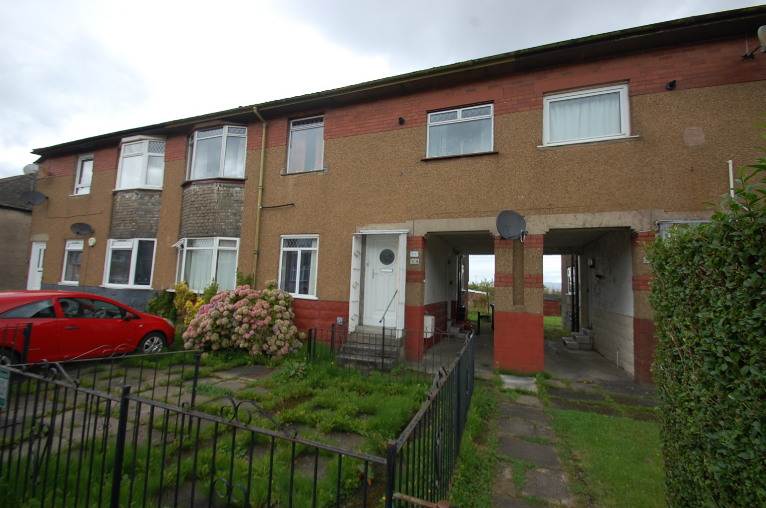 3 bed flat for sale in Chirnside Road, Glasgow  - Property Image 1