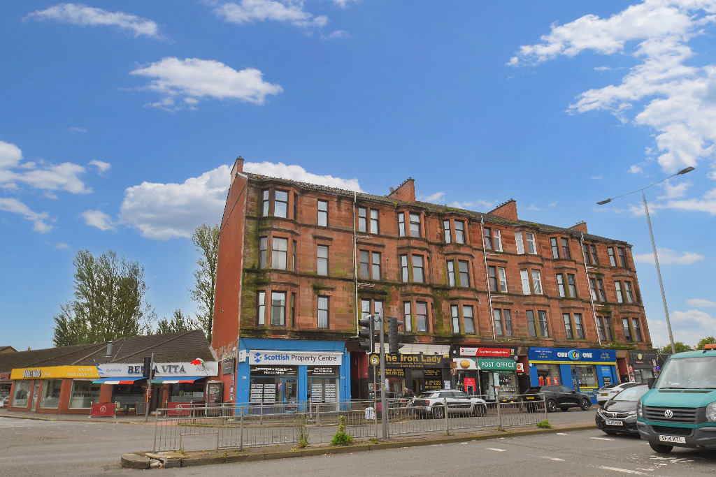 3 bed flat for sale in Paisley Road West  - Property Image 1